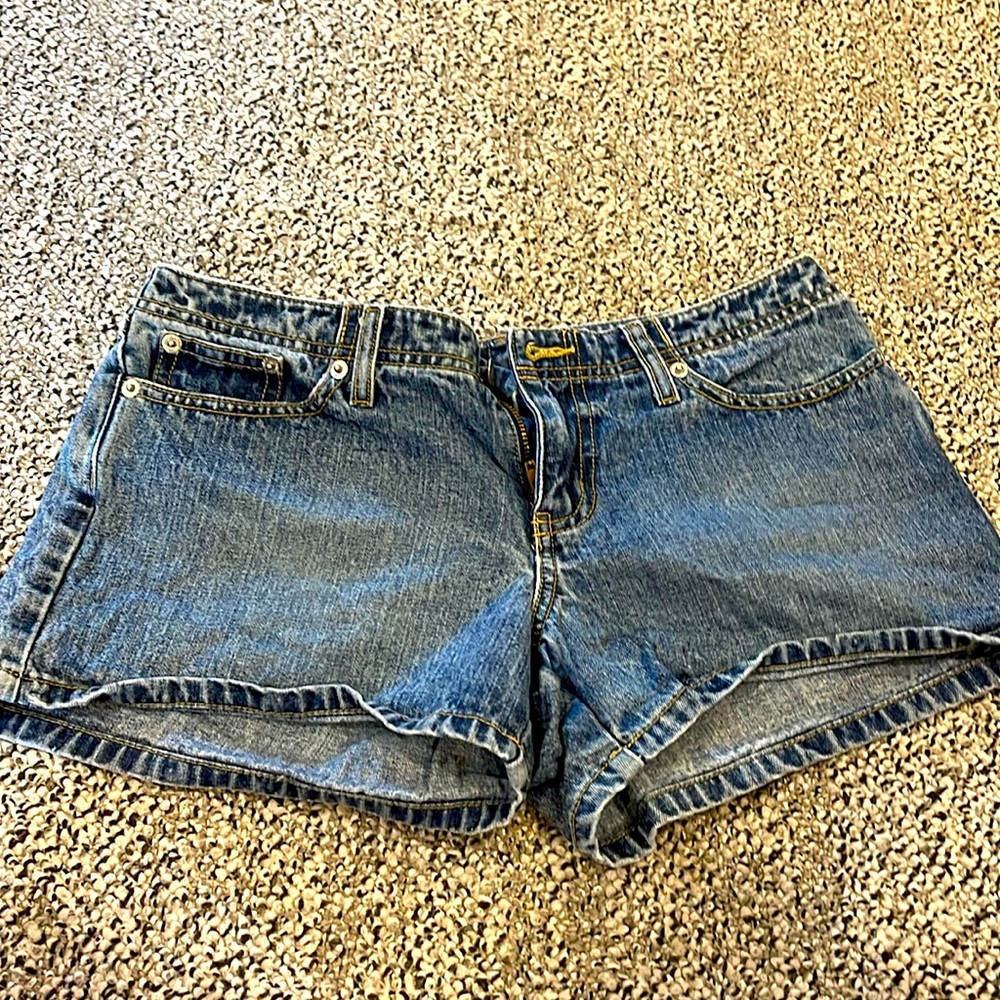 Vintage Bongo denim shorts.  Size 3
